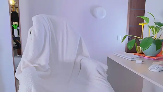 Miarouss3 online show from March 19, 3:08 pm