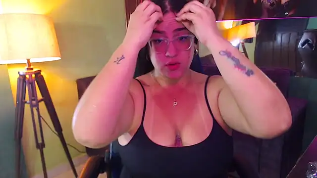 Sofiia davis23 online show from December 22, 1:44 pm