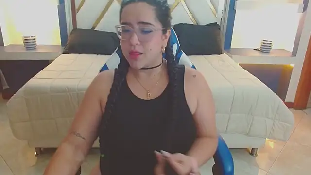 Sofiia davis23 online show from November 24, 1:22 pm