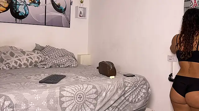 wendy alejo1712 online show from December 16, 1:32 am