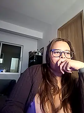 Snapshot of Alex_flair chatting on January 15, 6:17 am Alex flair online show from January 15, 6:17 am