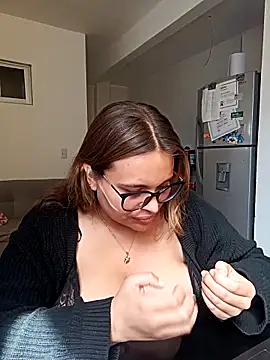 Alex flair online show from April 7, 2:19 pm