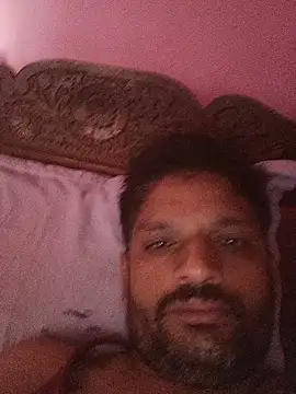 Desi Couple32 online show from June 15, 7:30 am