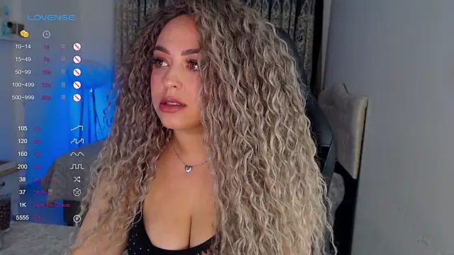  Just a queen 3 online show from January 17, 5:38 pm