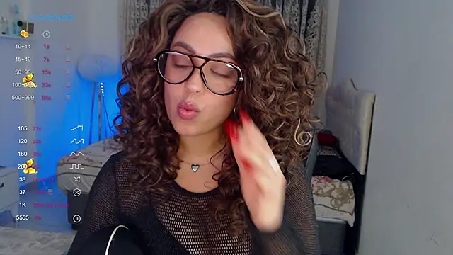  Just a queen 3 online show from February 2, 9:30 am