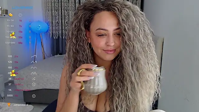 Snapshot of _Just_a_queen_3 chatting on November 6, 11:03 am Just a queen 3 online show from November 6, 11:03 am