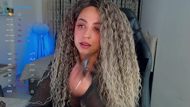  Just a queen 3 online show from January 7, 10:31 am