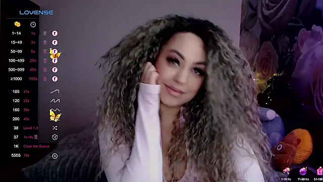 Snapshot of _Just_a_queen_3 chatting on February 24, 6:15 pm  Just a queen 3 online show from February 24, 6:15 pm