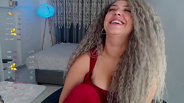 Snapshot of _Just_a_queen_3 chatting on October 27, 6:14 am Just a queen 3 online show from October 27, 6:14 am