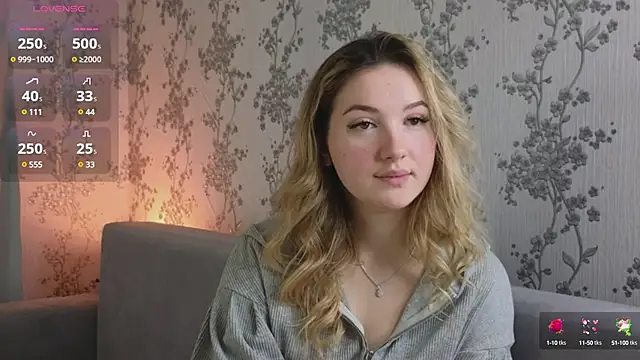 Snapshot of flawless_angell chatting on February 13, 10:22 pm flawless angell online show from February 13, 10:22 pm