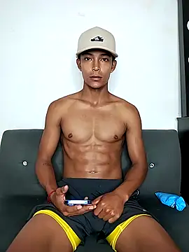 Demiansteven2 online show from April 19, 11:55 am