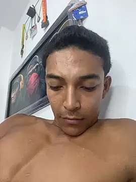 Demiansteven2 online show from May 14, 1:41 pm