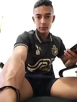 Demiansteven2 online show from October 22, 7:24 pm