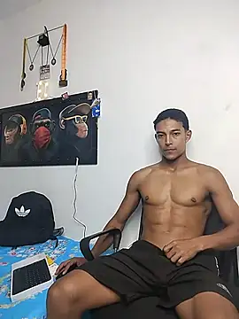 Snapshot of Demiansteven2 chatting on June 17, 5:34 pm Demiansteven2 online show from June 17, 5:34 pm