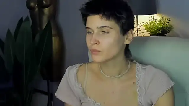 Snapshot of sarah_perfect chatting on October 9, 2:17 pm sarah perfect online show from October 9, 2:17 pm