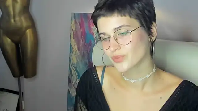 Snapshot of sarah_perfect chatting on September 14, 1:44 pm sarah perfect online show from September 14, 1:44 pm