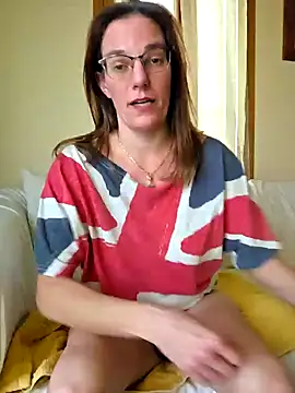 SpiceLea online show from October 18, 4:31 pm