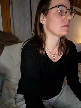 SpiceLea online show from January 24, 9:47 pm