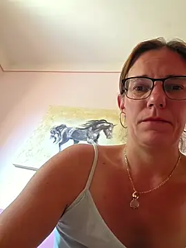 SpiceLea online show from June 25, 4:01 pm