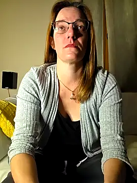 SpiceLea online show from October 16, 7:33 pm