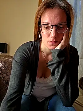 SpiceLea online show from March 13, 9:03 am