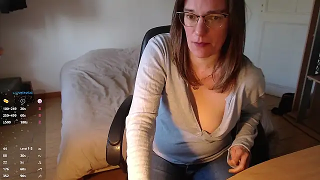 SpiceLea online show from March 2, 1:53 pm