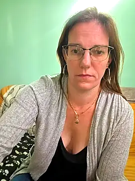 SpiceLea online show from November 10, 2:22 pm