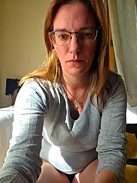 SpiceLea online show from September 29, 8:21 am