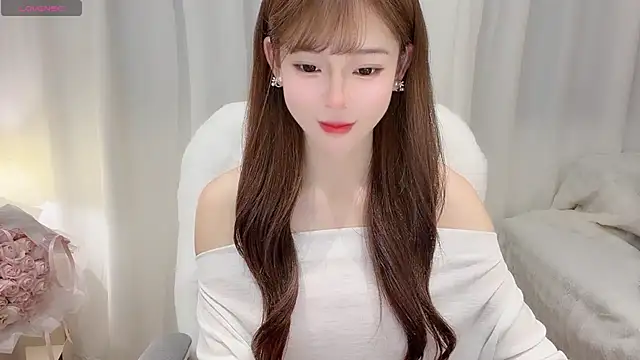 Yuuuuuly online show from March 18, 2:30 pm