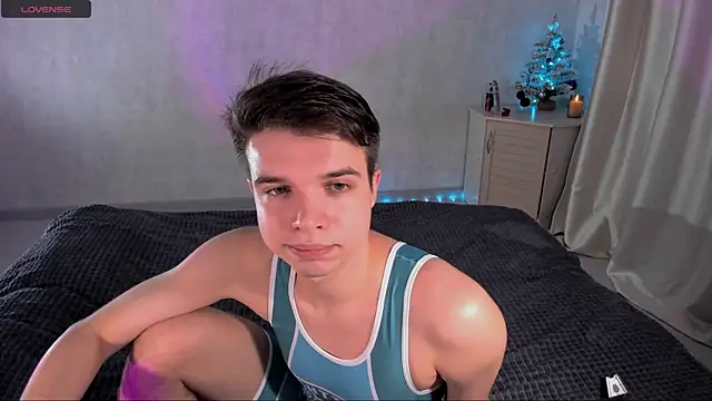 tailer  online show from December 19, 7:49 pm