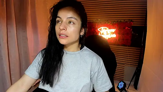 rosse 2504 online show from October 21, 5:45 pm