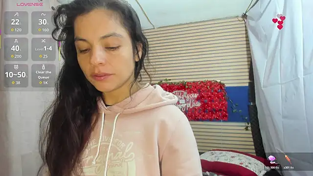 Snapshot of rosse_2504 chatting on July 6, 12:56 pm rosse 2504 online show from July 6, 12:56 pm