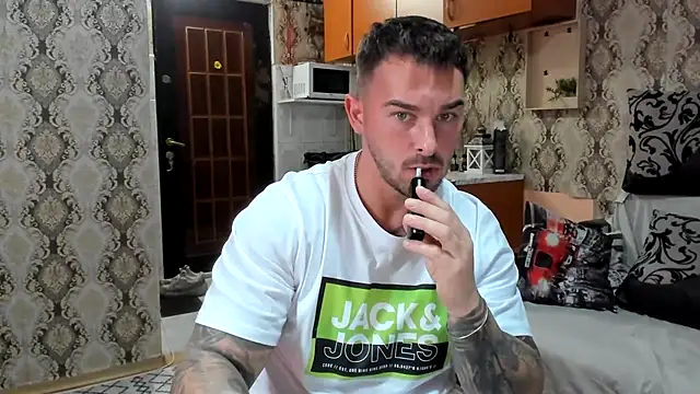 Jonmusclemaster online show from October 17, 7:37 pm