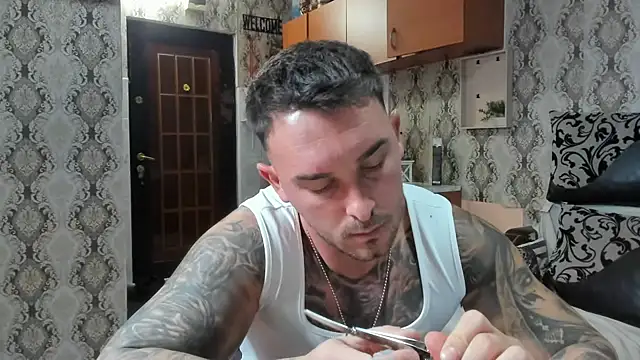 Jonmusclemaster online show from October 25, 7:36 pm