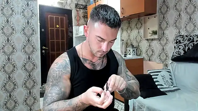 Jonmusclemaster online show from September 29, 8:14 pm