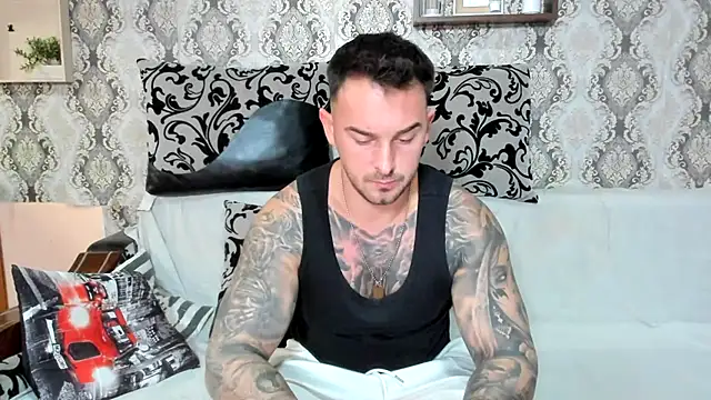 Jonmusclemaster online show from October 26, 9:04 pm