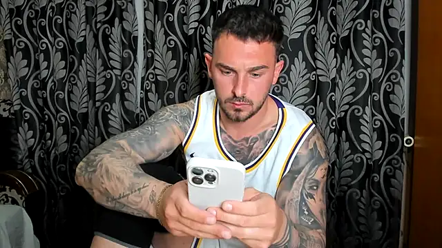 Jonmusclemaster online show from April 28, 8:02 pm