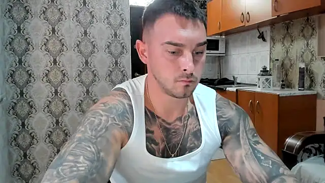 Jonmusclemaster online show from October 31, 9:00 pm