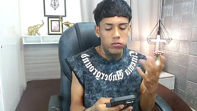 Alan Cute18 online show from February 22, 12:40 pm