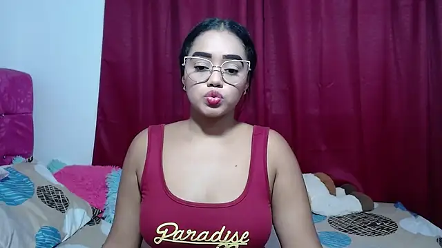 kiara milf  online show from April 1, 10:07 pm