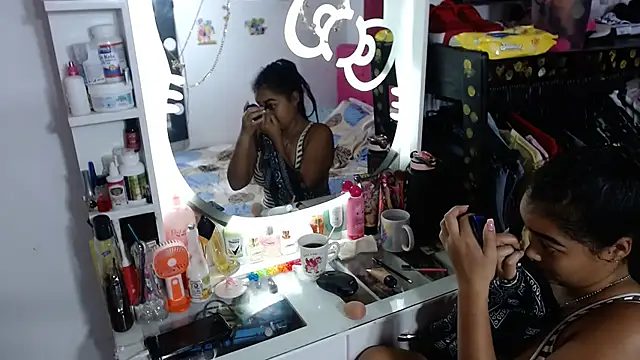 kiara milf  online show from June 18, 6:24 pm