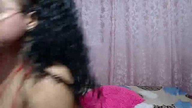 Snapshot of kiara_milf_ chatting on November 23, 12:53 am kiara milf online show from November 23, 12:53 am