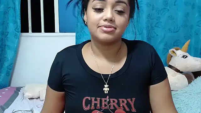 Snapshot of kiara_milf_ chatting on January 11, 3:55 am kiara milf  online show from January 11, 3:55 am