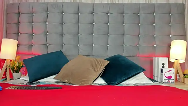 Poacahontasfg online show from September 28, 4:08 am