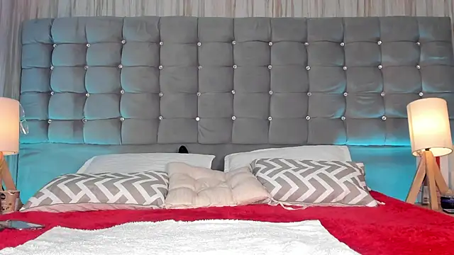 Poacahontasfg online show from November 10, 3:55 am