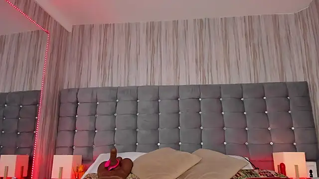 Poacahontasfg online show from April 25, 4:15 am