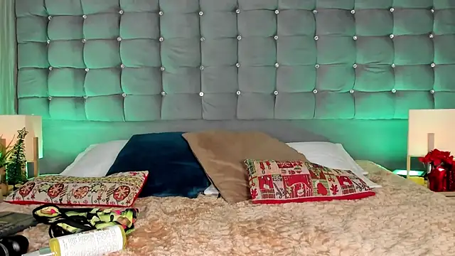 Poacahontasfg online show from January 9, 3:57 am