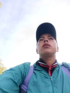 Snapshot of _andrea30 chatting on October 2, 11:46 am andrea30 online show from October 2, 11:46 am