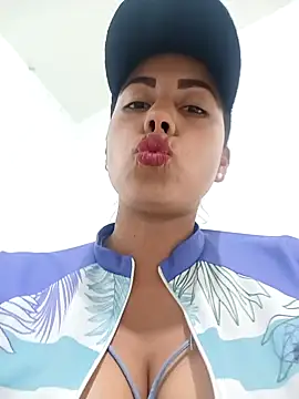  andrea30 online show from March 10, 11:36 am