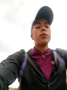 Snapshot of _andrea30 chatting on September 28, 11:17 am andrea30 online show from September 28, 11:17 am